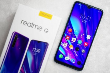 RealmeQ一夜跌至新低仍是4800万四摄加20W同价位根本无敌